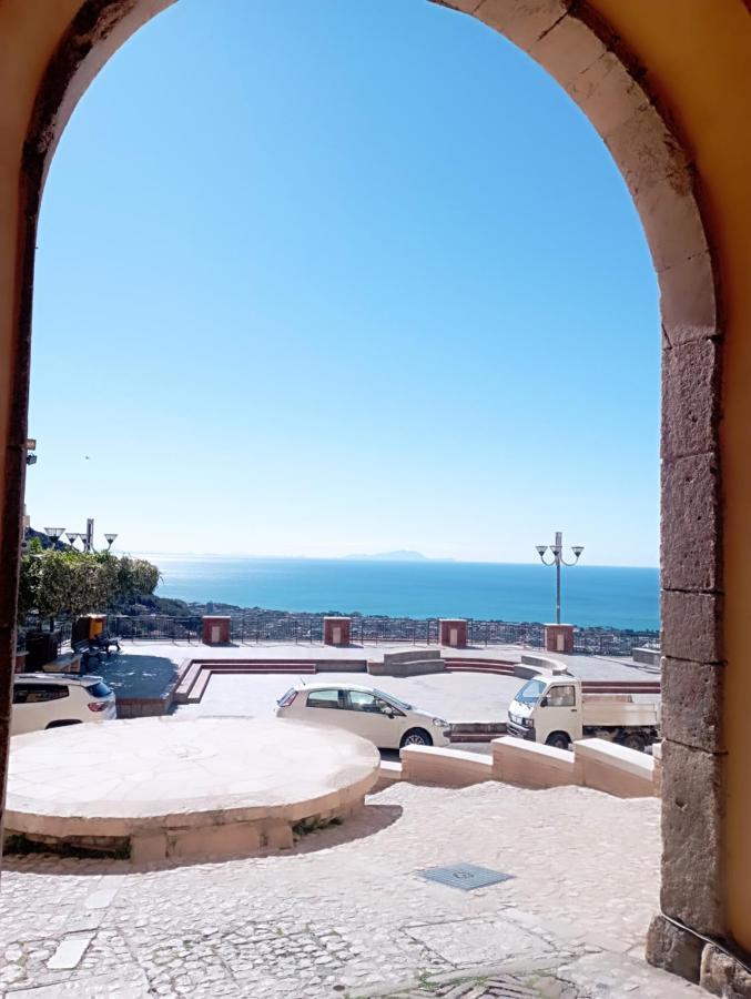 Casa Ines Leilighet Maranola Eksteriør bilde